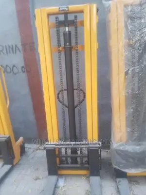 Manual Hand Push Stacker 2000kg