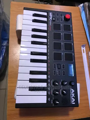 Akai Professional MPK Mini Keyboard