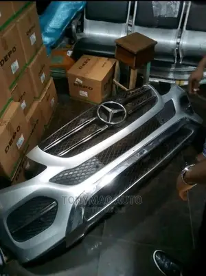 Mercedes Benz Ml350 2013 Front Bumper