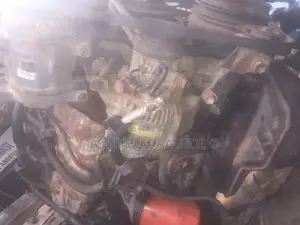 Toyota Hilux 5l Gasoline Engine.