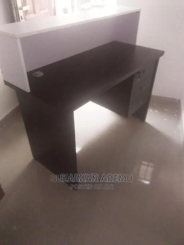 Office Receptionist Table