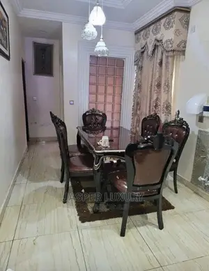 Royal Dining