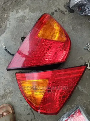 Set Back Light Toyota Avalon 2003