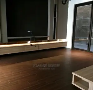 Laminate Wooden Floor. Underlay Is Free For Now