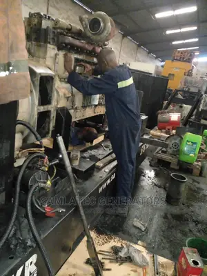 Cummins G E N E R a T O R