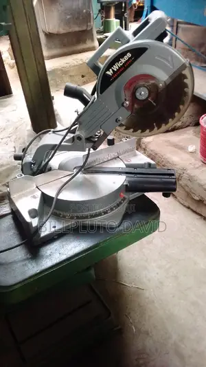10" Mitre Saw Machine