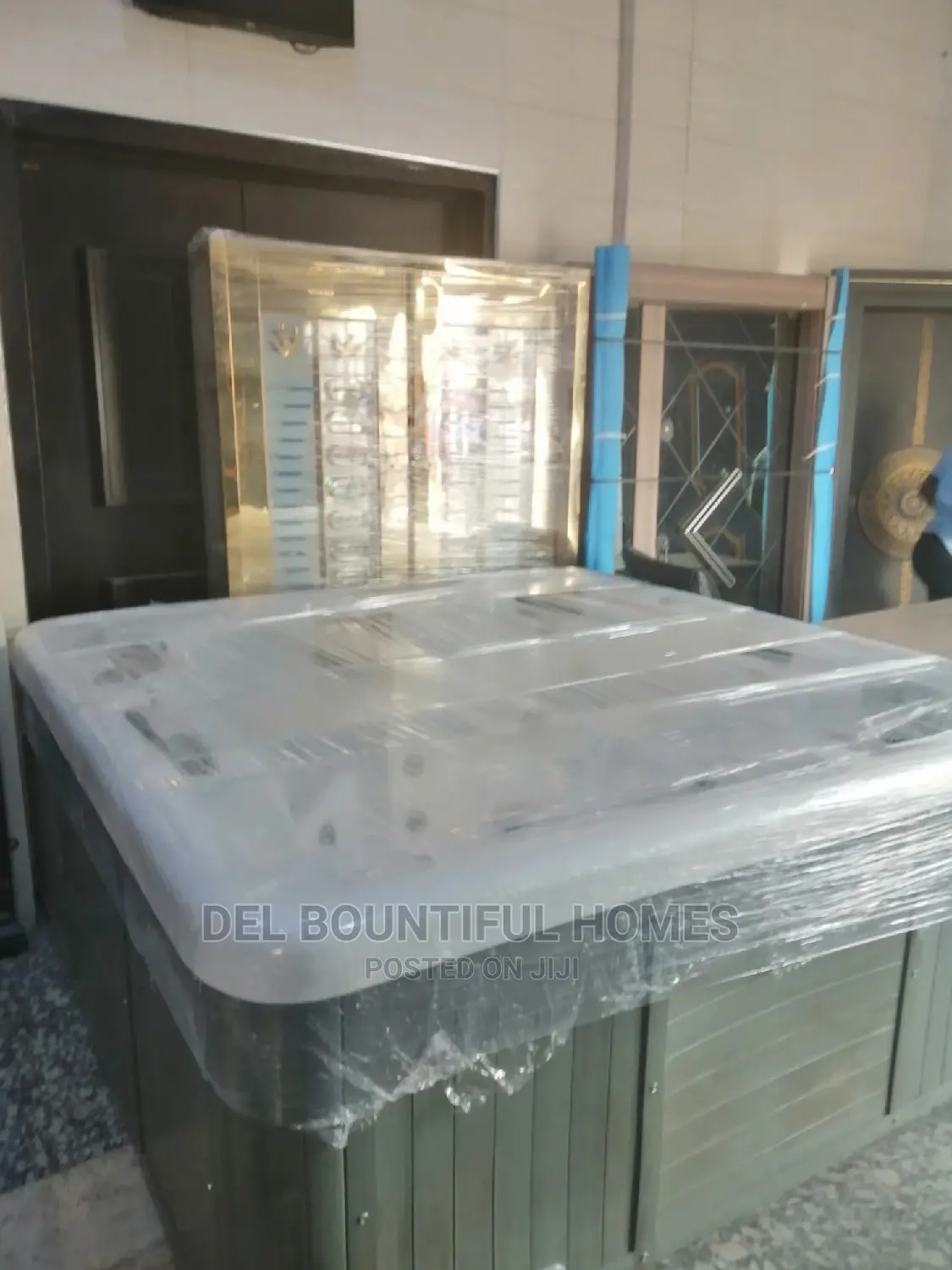 Jacuzzi Bath