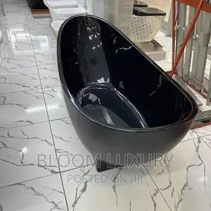 Matte Black Freestanding Bathtub