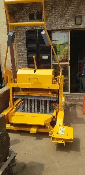 Moulding Machine