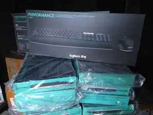 Logitech Mk850 Performance Wireless/Bluetooth Keyboard Combo