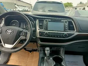 Toyota Highlander 2014 Black