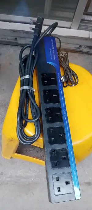 Extension Socket YAMATO 6 Gangs ,