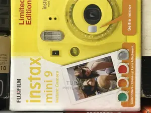 Fujifilm Instax Mini 9