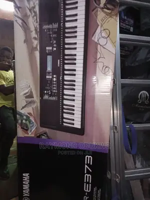 Yamaha Keyboard PSR -E373