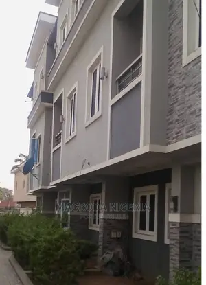 4bdrm Duplex in Adeniyi Jones for rent