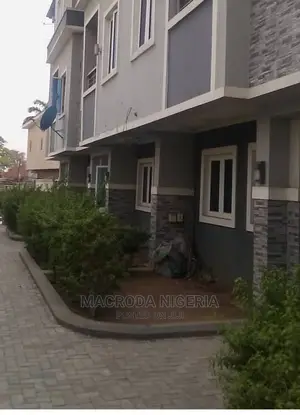 4bdrm Duplex in Adeniyi Jones for rent