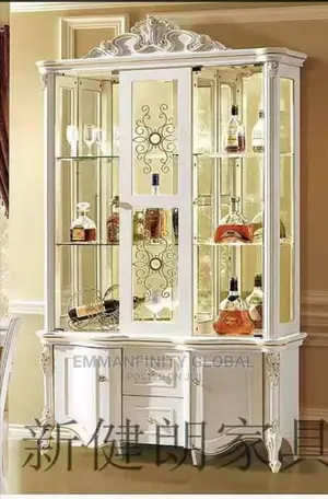 Wine Bar or Show Glass
