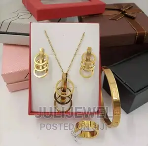 No.1 Cartier Ladies Set of Jewelries Gift Her