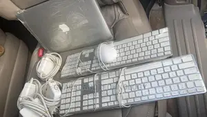 Apple Keyboard