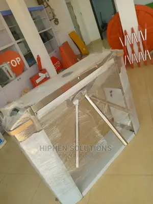 Waist Height Turnstile Tripod