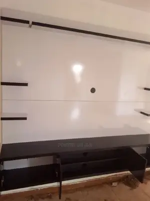 Automatic TV Console Handle-Less Doors Click Automatic Open