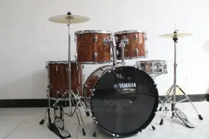 YAMAHA Drum Set