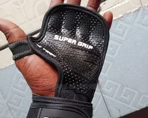 Show Me Your Back Hand Gym Glove Is Available
