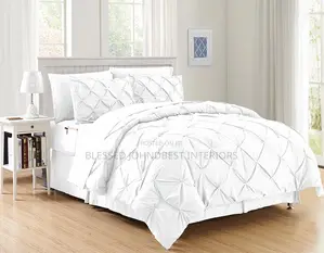 Duvet Set With Pleated Design