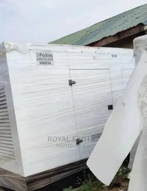 200kva Perkins Diesel Soundproof Generator 100%Coppa.