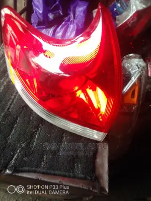 Back Light Toyota Vanza 2008/2010