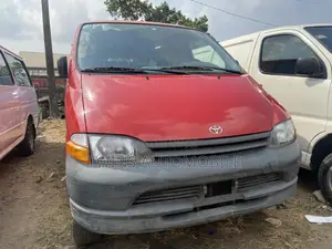 Toyota HiAce 2006
