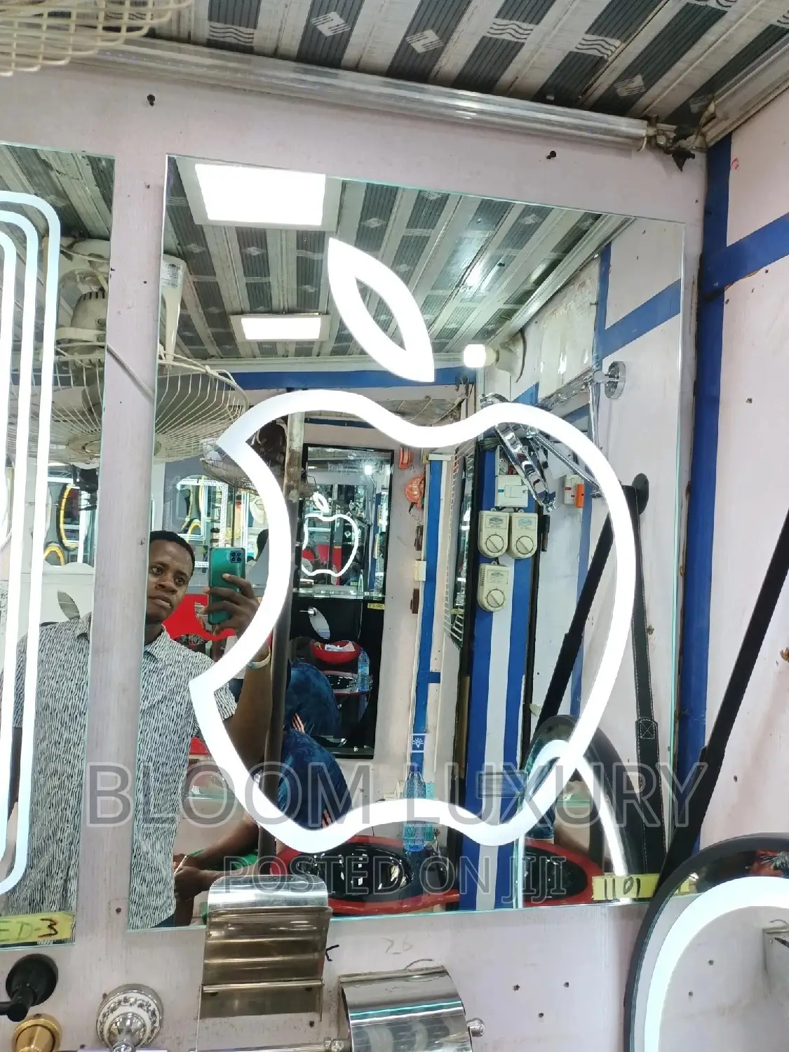 Apple LED Mirror