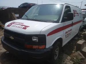 Chevrolet Chevy 2007 White