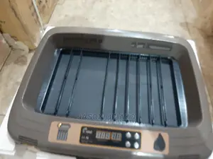 50 Eggs Capacity Incubator