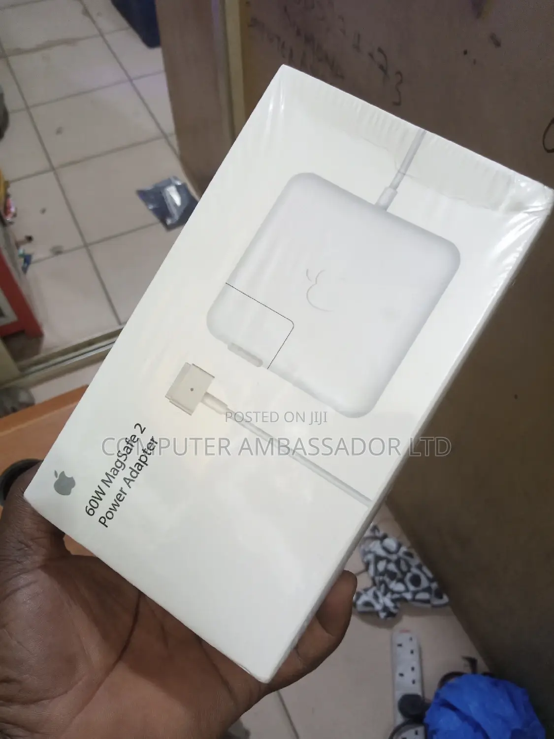 Macbook Charger (Big Pack) 60wtts.