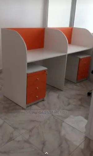Office Workstation by Four With Mobile Drawer
