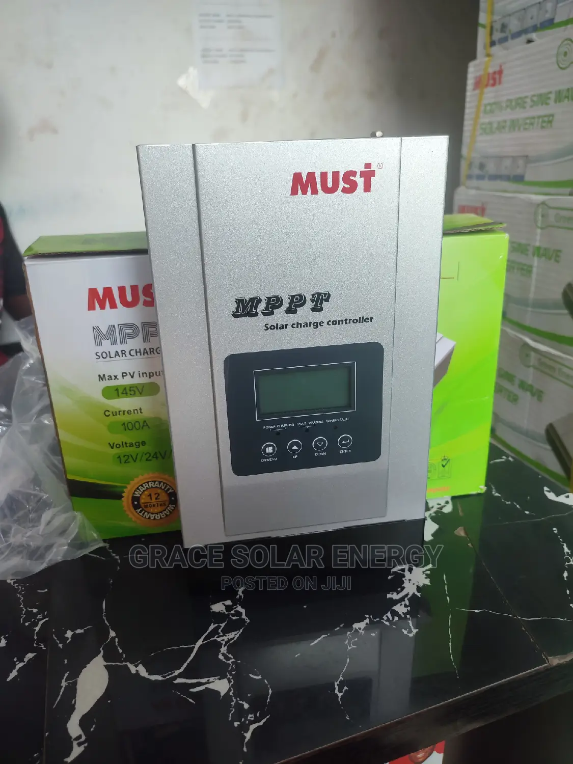 100a Must Charge Controller