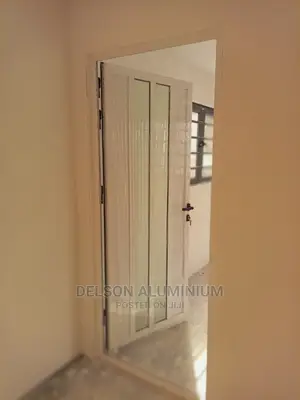 Modern Aluminium Inner Door Installation