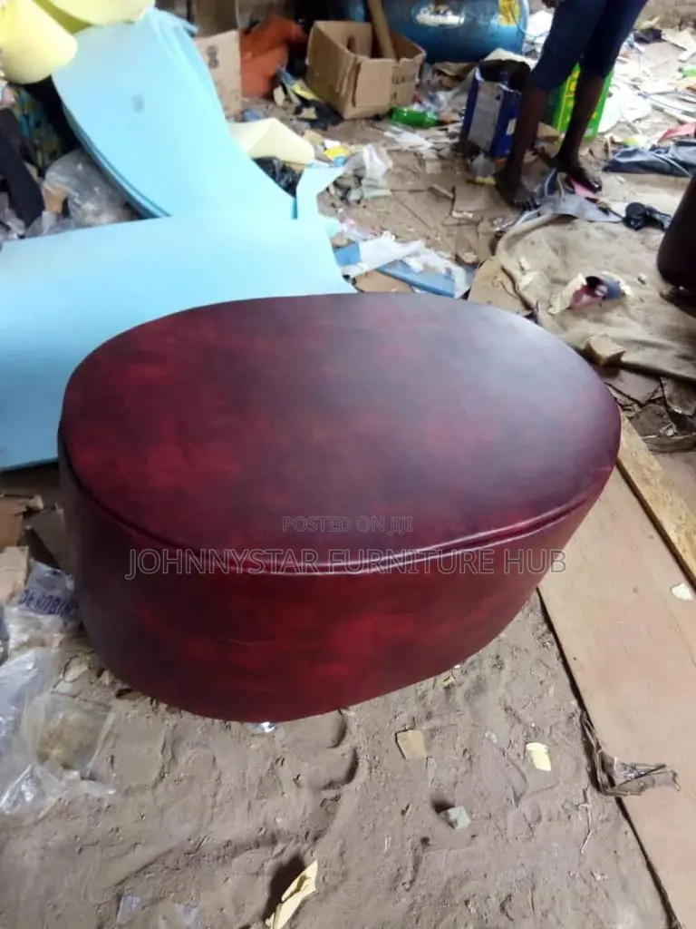 High Quality Table With Single Sofas Chairs