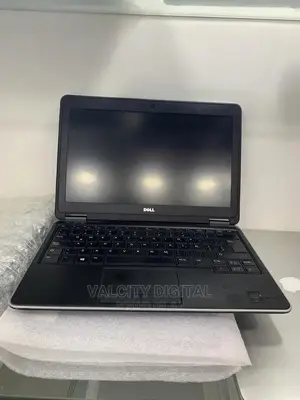 Laptop Dell Latitude E7240 4GB Intel Core I7 SSD 256GB