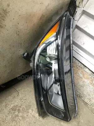 Headlight 2018 Honda CR-V