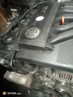 Volkswagen Passat 2.0 FSI 2007 Complete Engine.