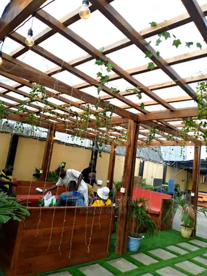 Transparent Sheets for Bars,Lounges and Hotels