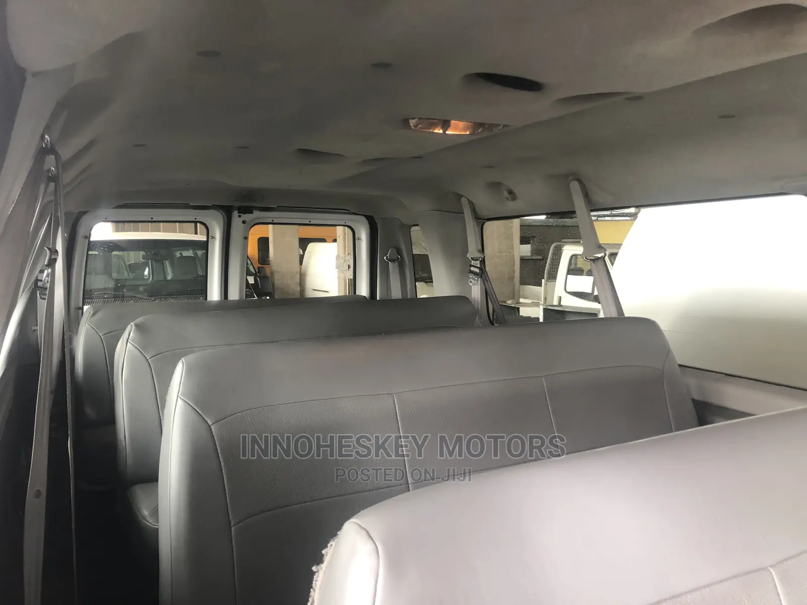 Ford E350 2004 White
