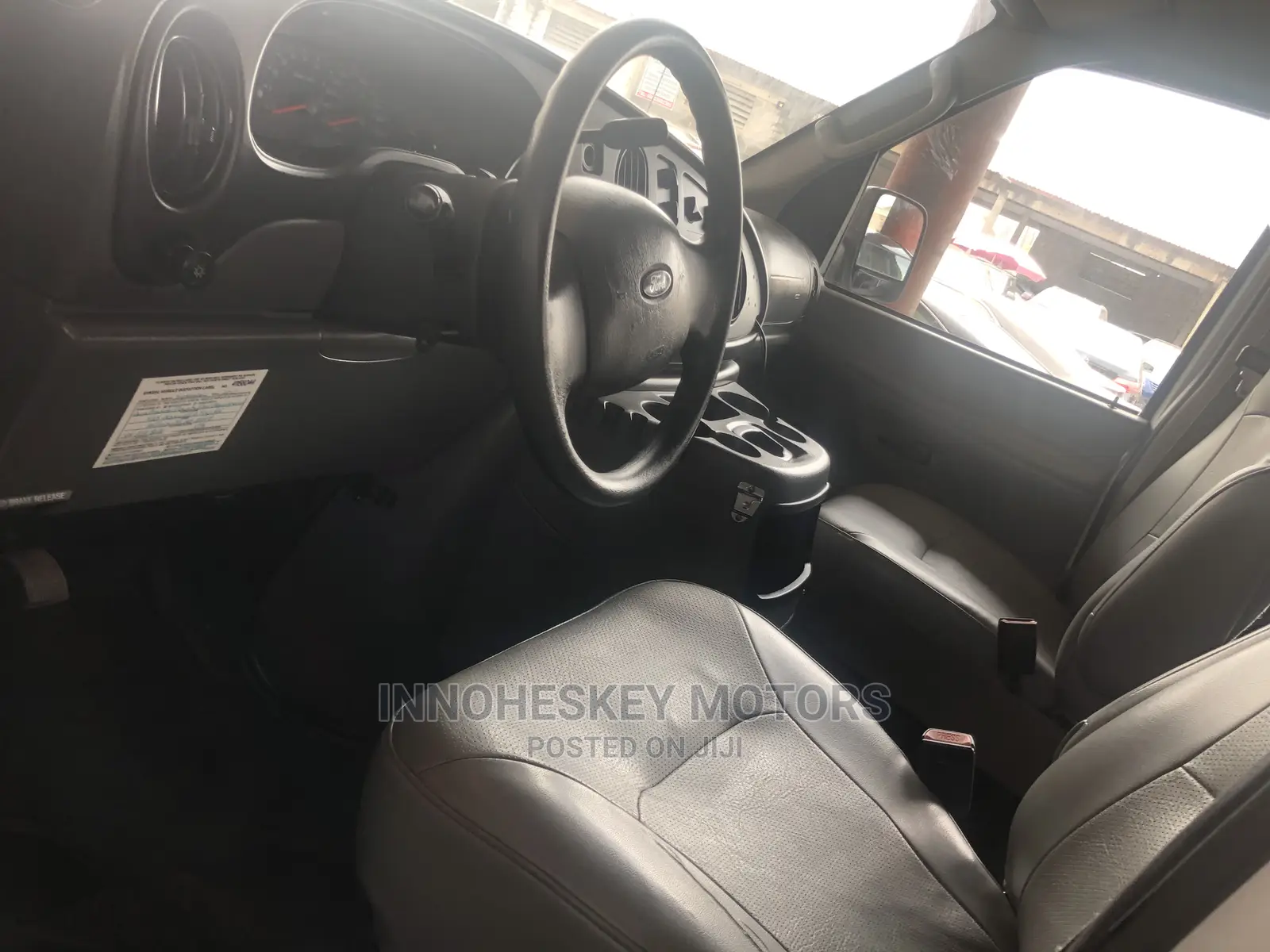 Ford E350 2004 White