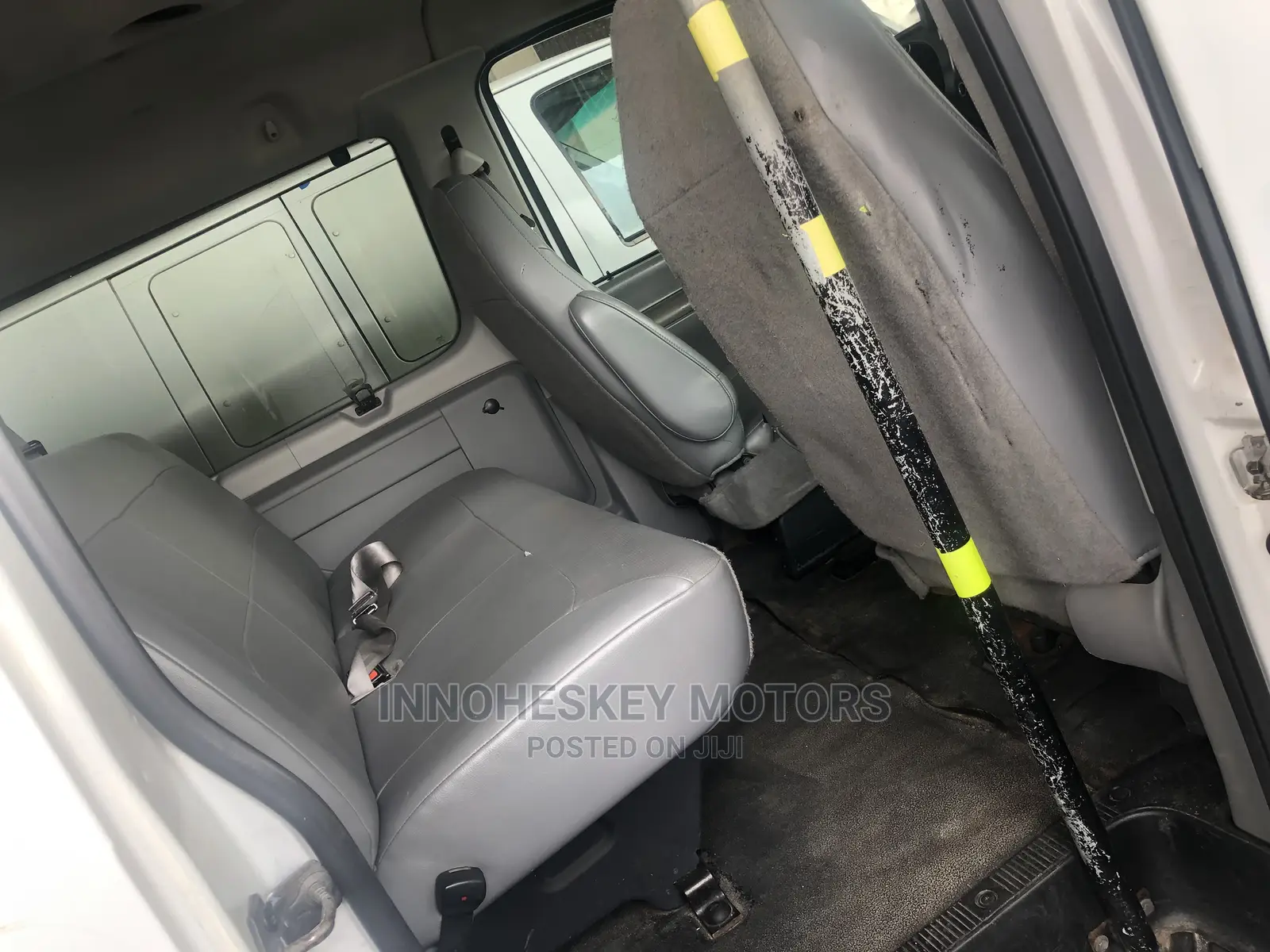 Ford E350 2004 White