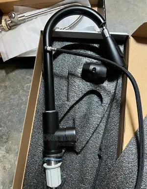 Adjustable Black Mixers