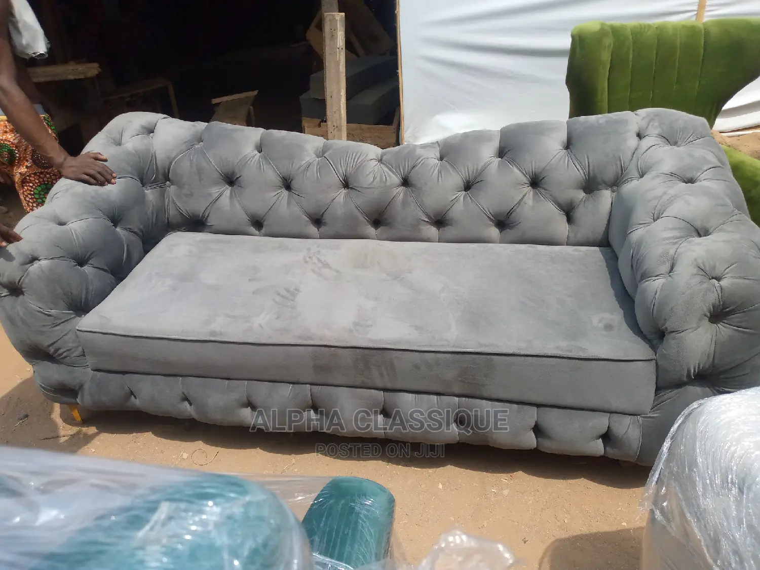 Classique Modern Sofa