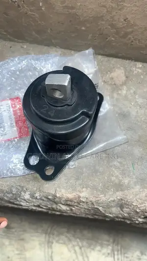 Side Engine Sitting 2014 Honda Accord