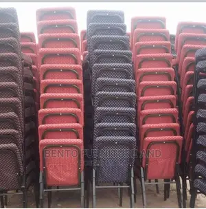 Premium Quality Banquet Chairs and Table